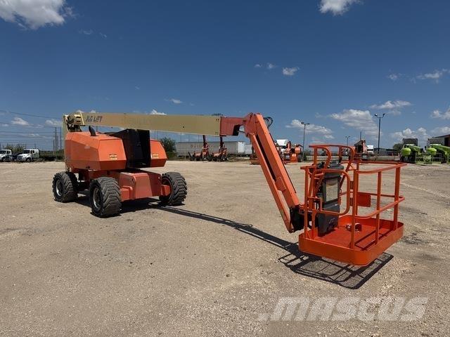 JLG 800AJ Karos emelők