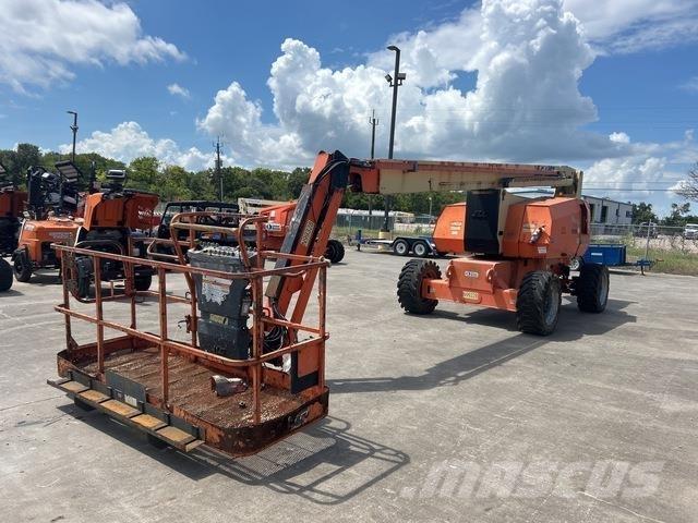 JLG 800AJ Karos emelők