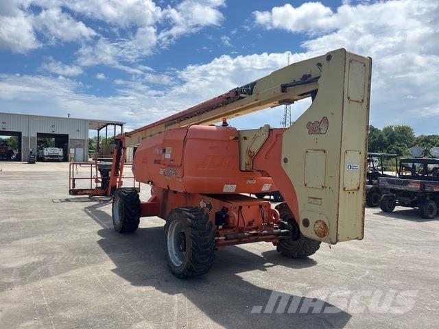JLG 800AJ Karos emelők