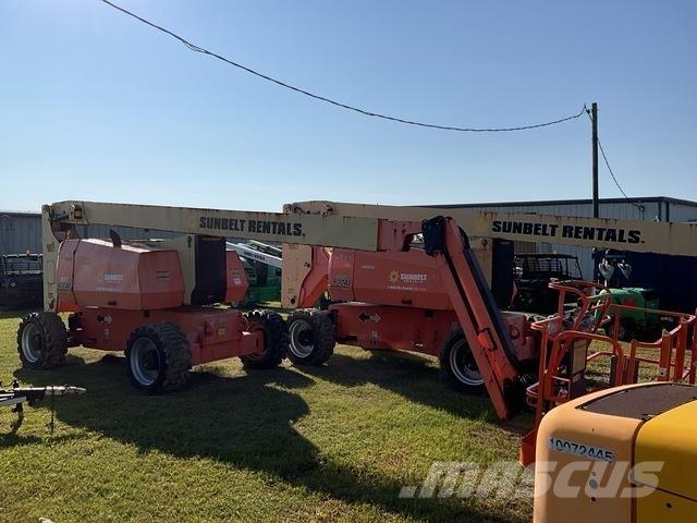 JLG 800AJ Karos emelők