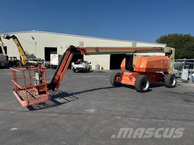 JLG 800AJ Karos emelők