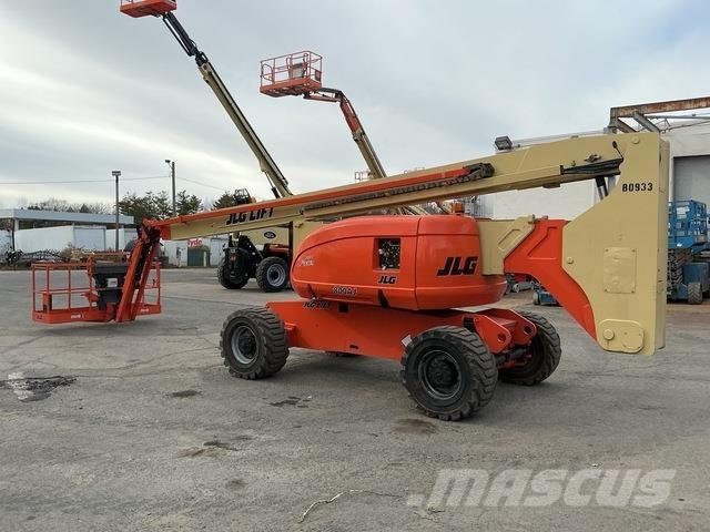 JLG 800AJ Karos emelők