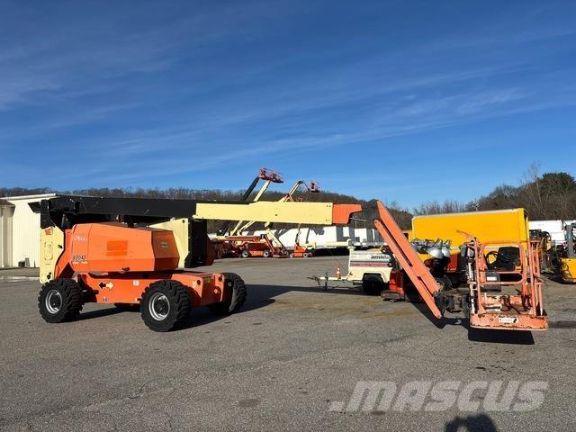 JLG 800AJ Karos emelők