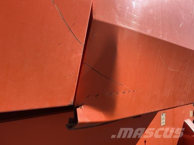 JLG 800S Teleszkópos emelők