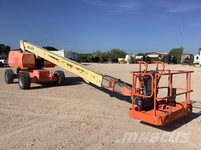 JLG 800S Teleszkópos emelők