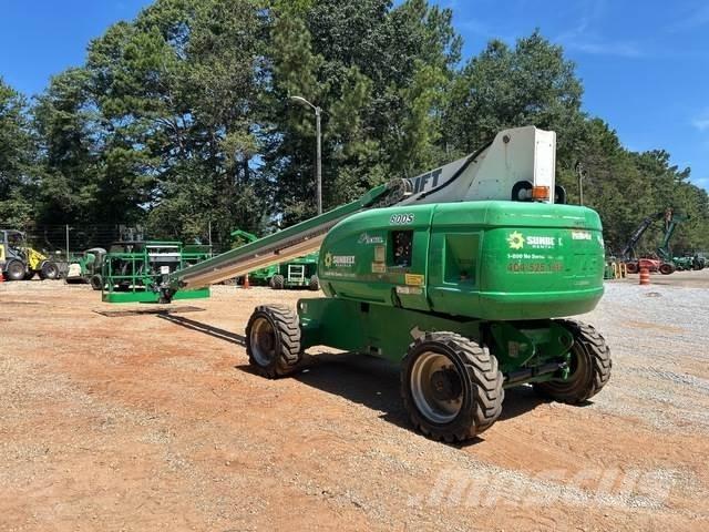 JLG 800S Teleszkópos emelők