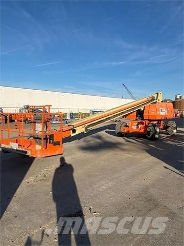 JLG 800S Teleszkópos emelők