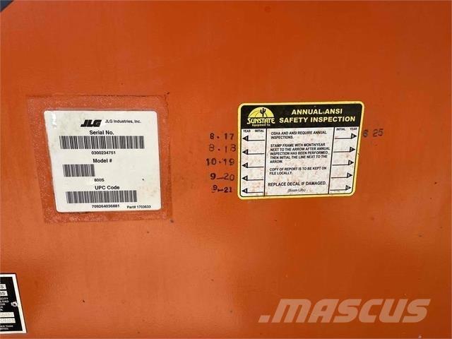 JLG 800S Teleszkópos emelők