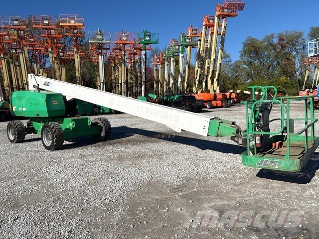 JLG 800S Teleszkópos emelők