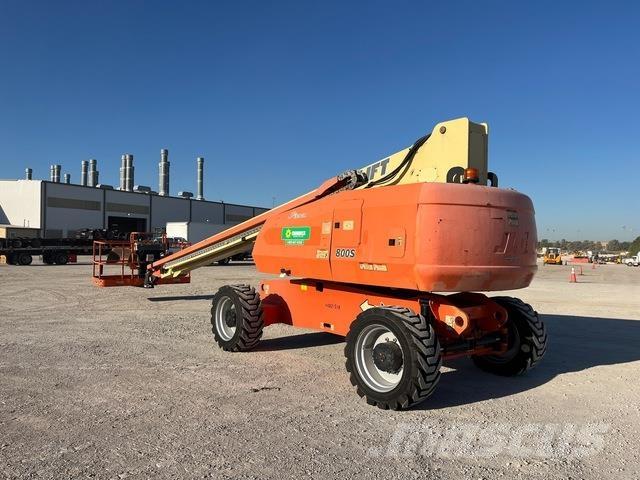 JLG 800S Teleszkópos emelők