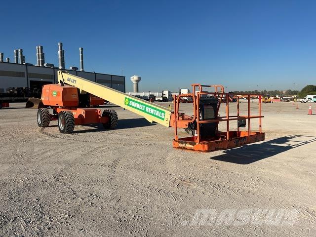 JLG 800S Teleszkópos emelők