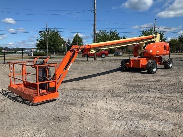 JLG 860SJ Karos emelők