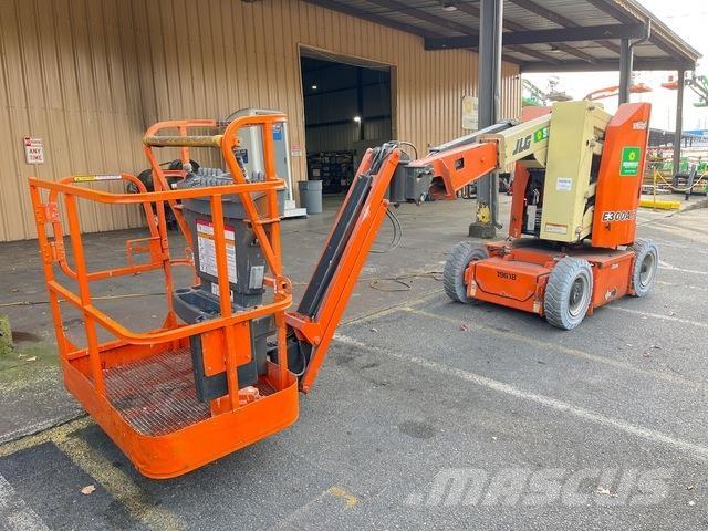 JLG E300 AJP Karos emelők