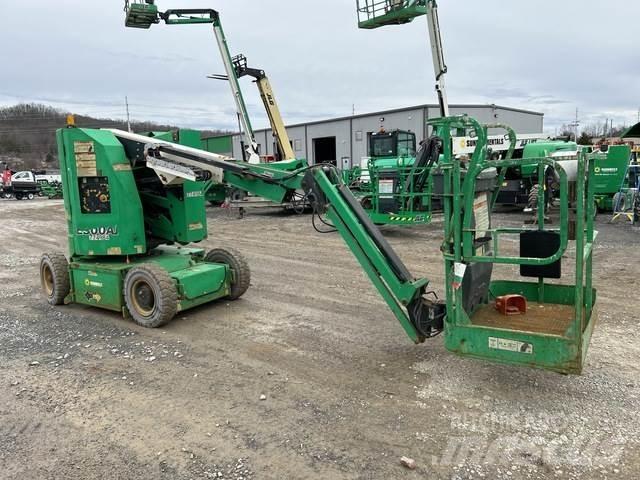 JLG E300AJ Karos emelők