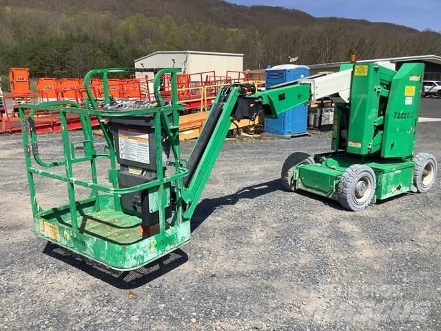 JLG E300AJP Karos emelők