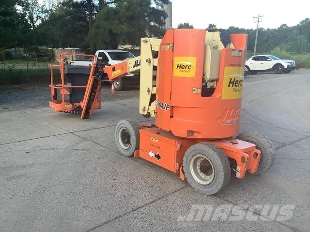 JLG E300AJP Karos emelők