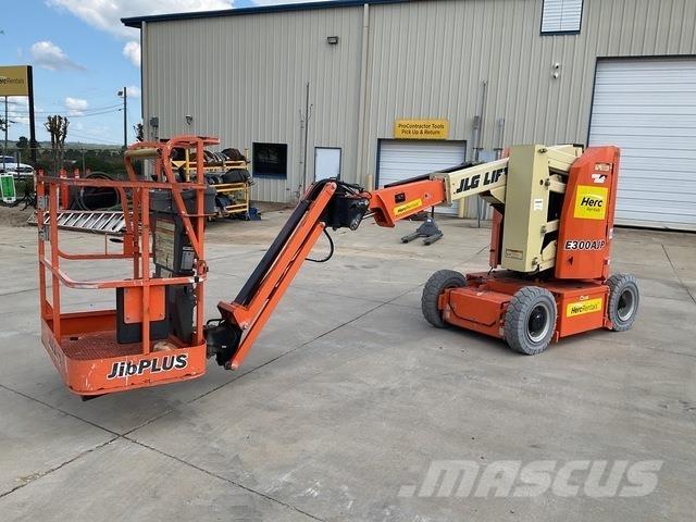 JLG E300AJP Karos emelők