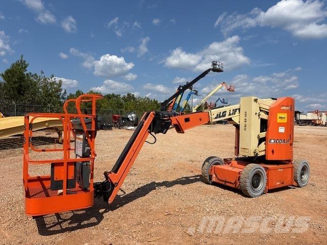 JLG E300AJP Karos emelők