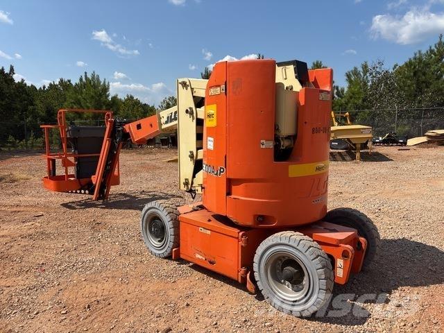 JLG E300AJP Karos emelők