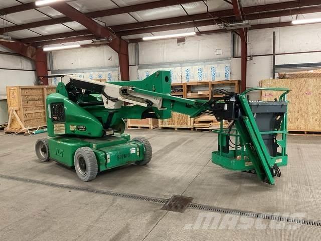 JLG E400AJPN Karos emelők