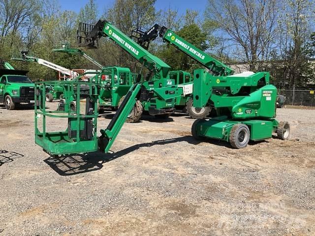 JLG E400AJPN Karos emelők