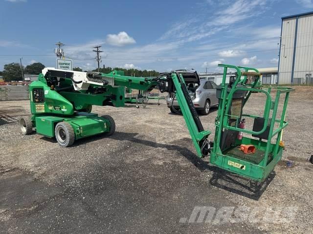 JLG E400AJPN Karos emelők