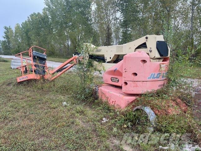 JLG E400AJPN Karos emelők