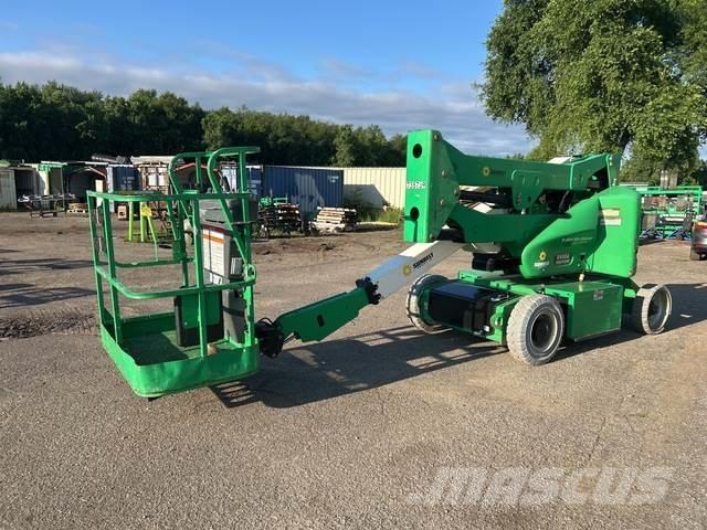 JLG E400AN Karos emelők