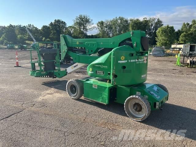JLG E400AN Karos emelők