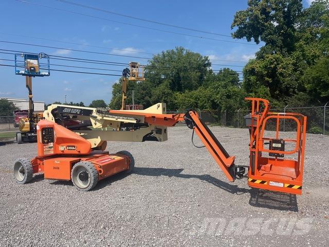 JLG E450AJ Karos emelők