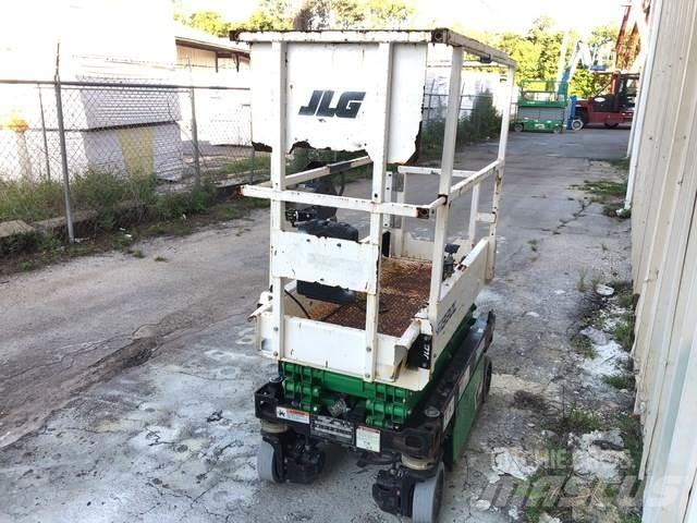 JLG ES1330L Ollós emelők