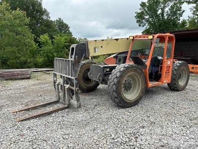 JLG G6-42A Teleszkópos rakodók
