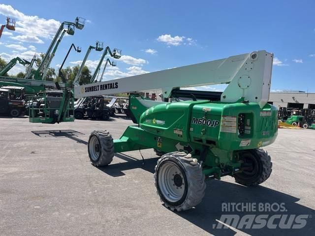 JLG M600JP Karos emelők