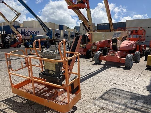 JLG M600JP Teleszkópos emelők