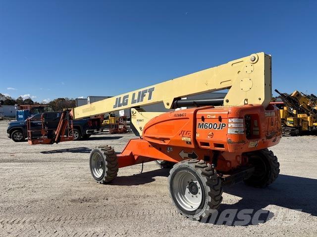 JLG M600JP Karos emelők