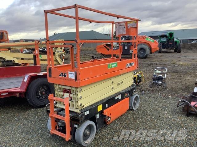 JLG R2632 Ollós emelők