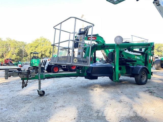 JLG T-350 Pótkocsira szerelt emelők és állványok