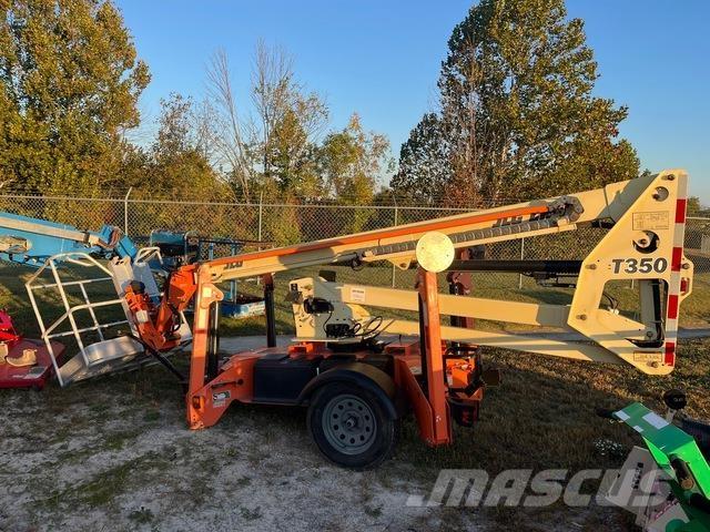 JLG T350 Pótkocsira szerelt emelők és állványok