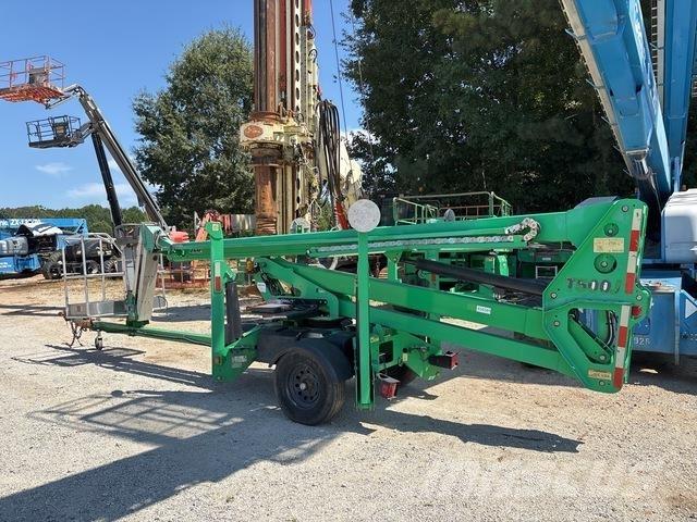JLG T500J Pótkocsira szerelt emelők és állványok