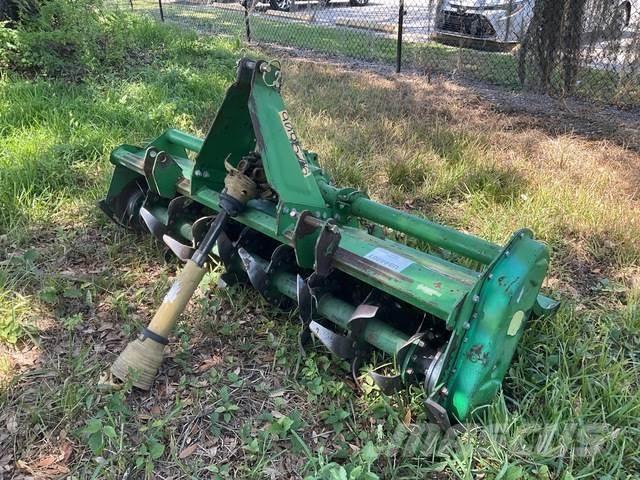 John Deere 665 Építőipar - Egyebek