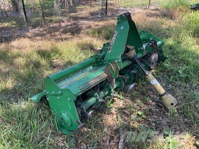 John Deere 665 Építőipar - Egyebek