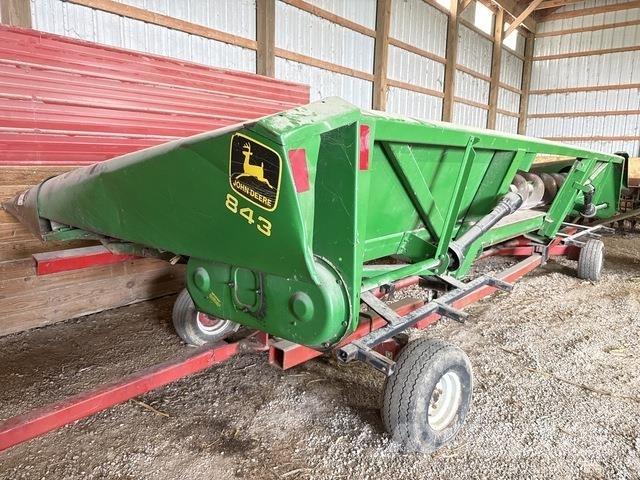 John Deere 843 Egyéb talajművelő gépek és berendezések