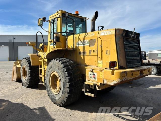 Kawasaki 80ZV Gumikerekes homlokrakodók