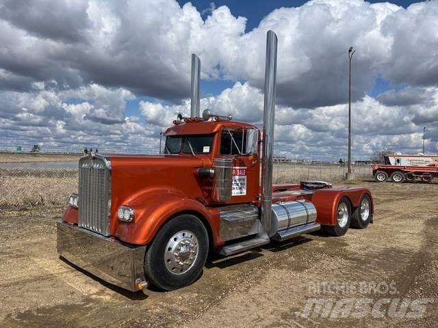 Kenworth 925 Nyergesvontatók