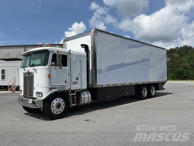 Kenworth K100E Dobozos teherautók