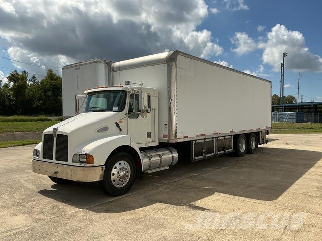 Kenworth T300 Dobozos teherautók