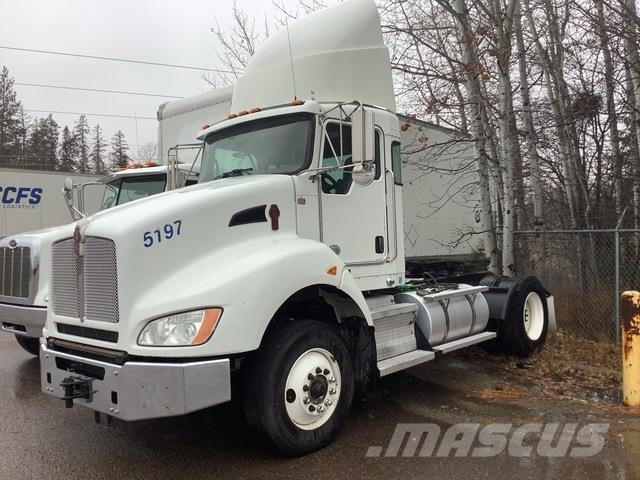 Kenworth T400 Nyergesvontatók