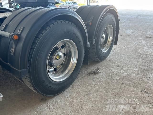 Kenworth T409 Nyergesvontatók