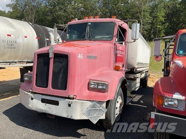 Kenworth T450B Tartályos teherautók