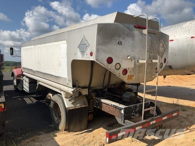 Kenworth T450B Tartályos teherautók